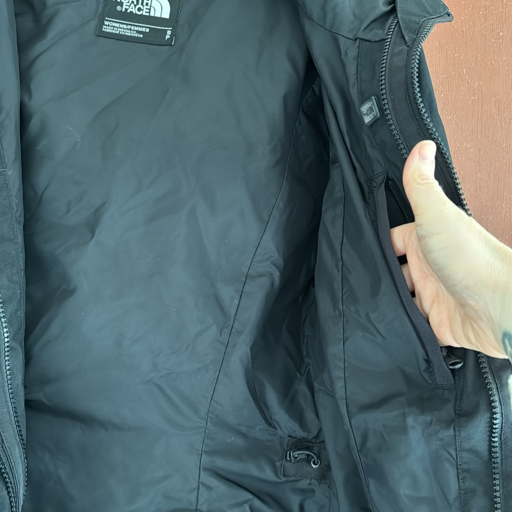 North Face lined jacket - Picture 7 of 16